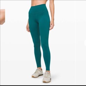 Rare lululemon emerald green wunder under nulux